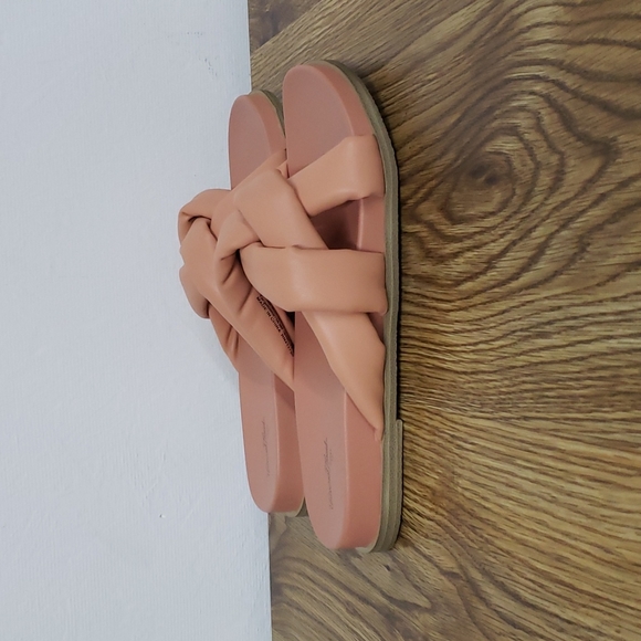 Women's Cosette Padded Slide Sandals - Universal Thread™ Coral Size 9 - Picture 2 of 8